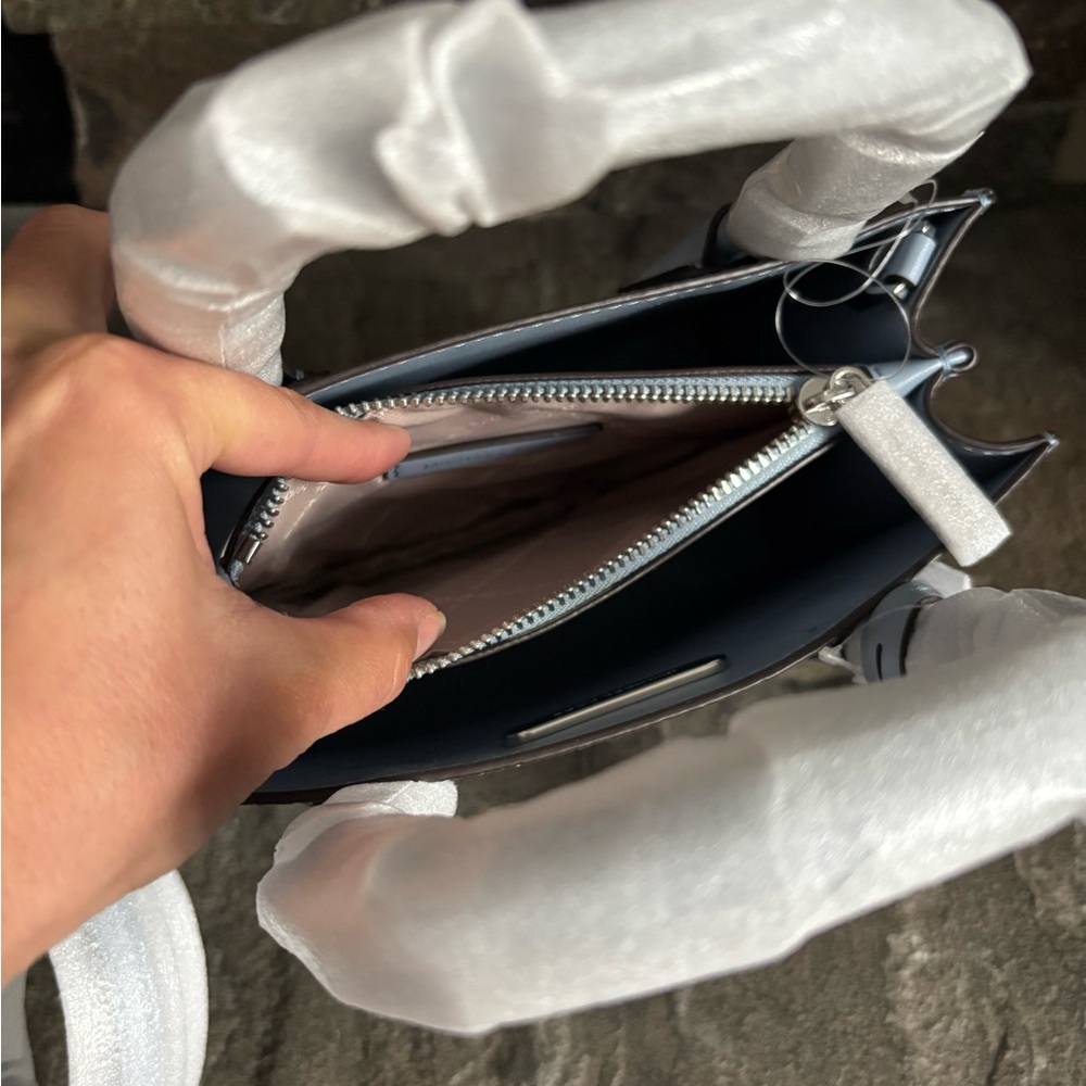 NWT Michael Kors Mercer Medium Messenger Tote Satchel Crossbody - Picture 10 of 14